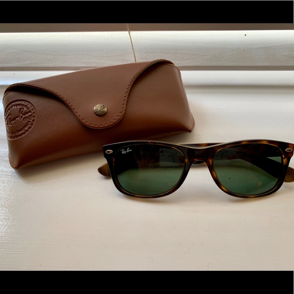 New wayfarer Ray-Ban tortoise shell sunglasses